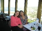 Com a Yu Jin, roommate coreana, jantando na Sydney Tower.
